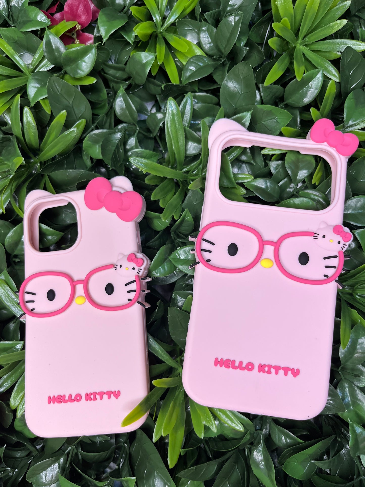 Hello Kitty With Glasses Phone Case