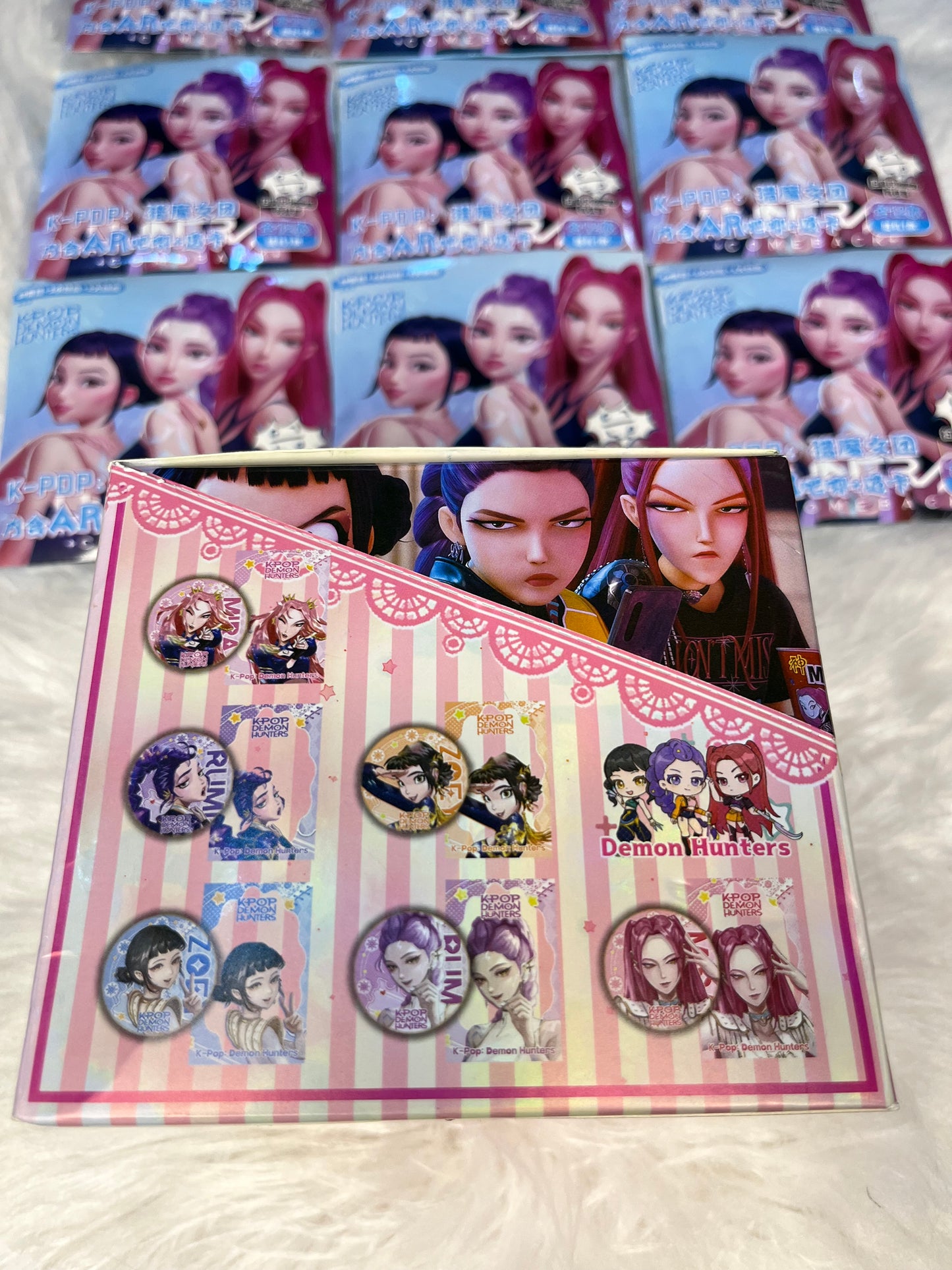 Kpop Demon Hunters - Blind Box Pins (Collectors Edition)