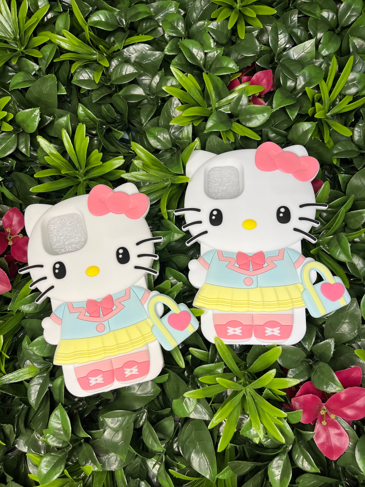 Hello Kitty In Cute Outfit Phone Case