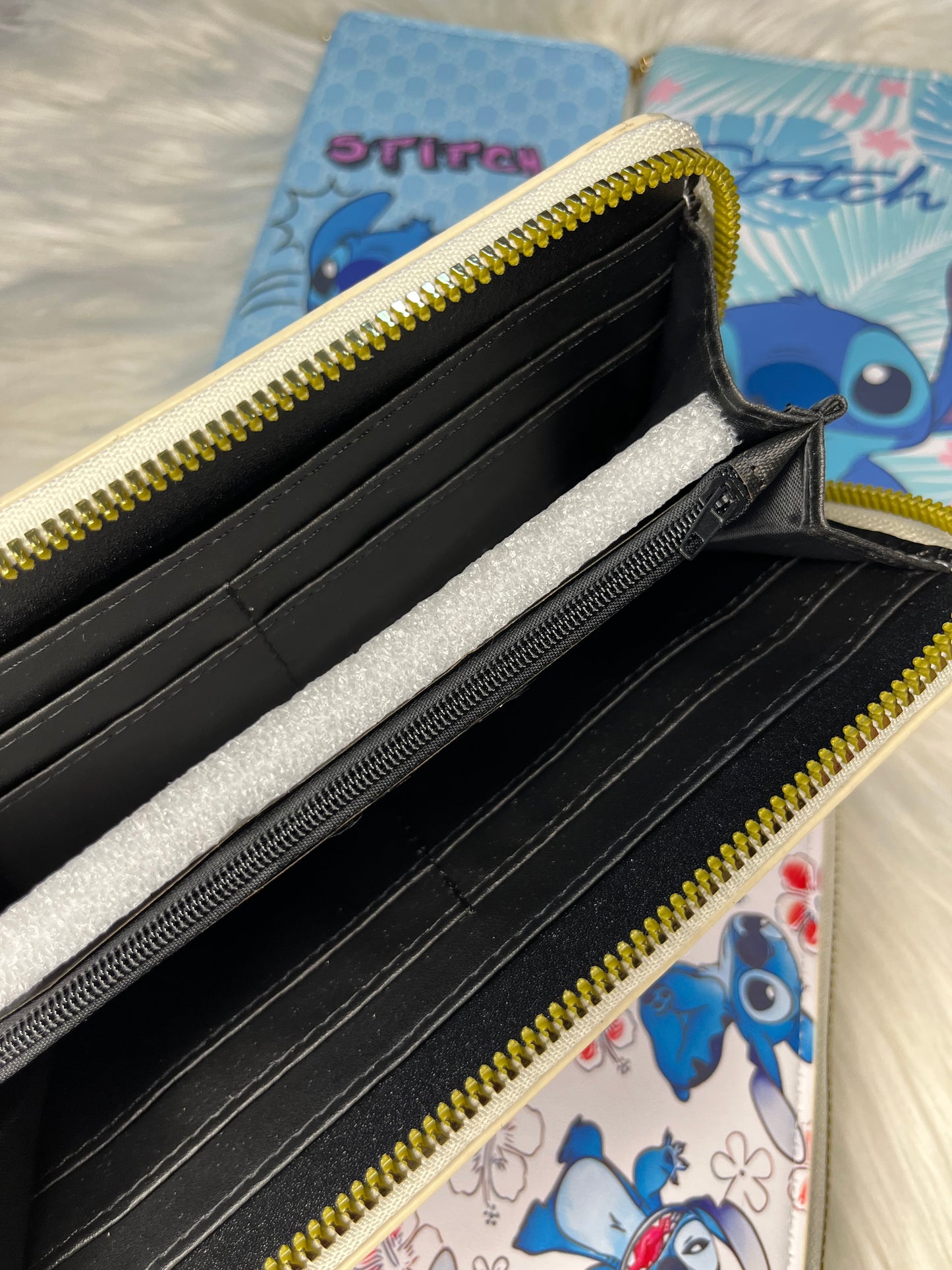 Stitch Long Wallets