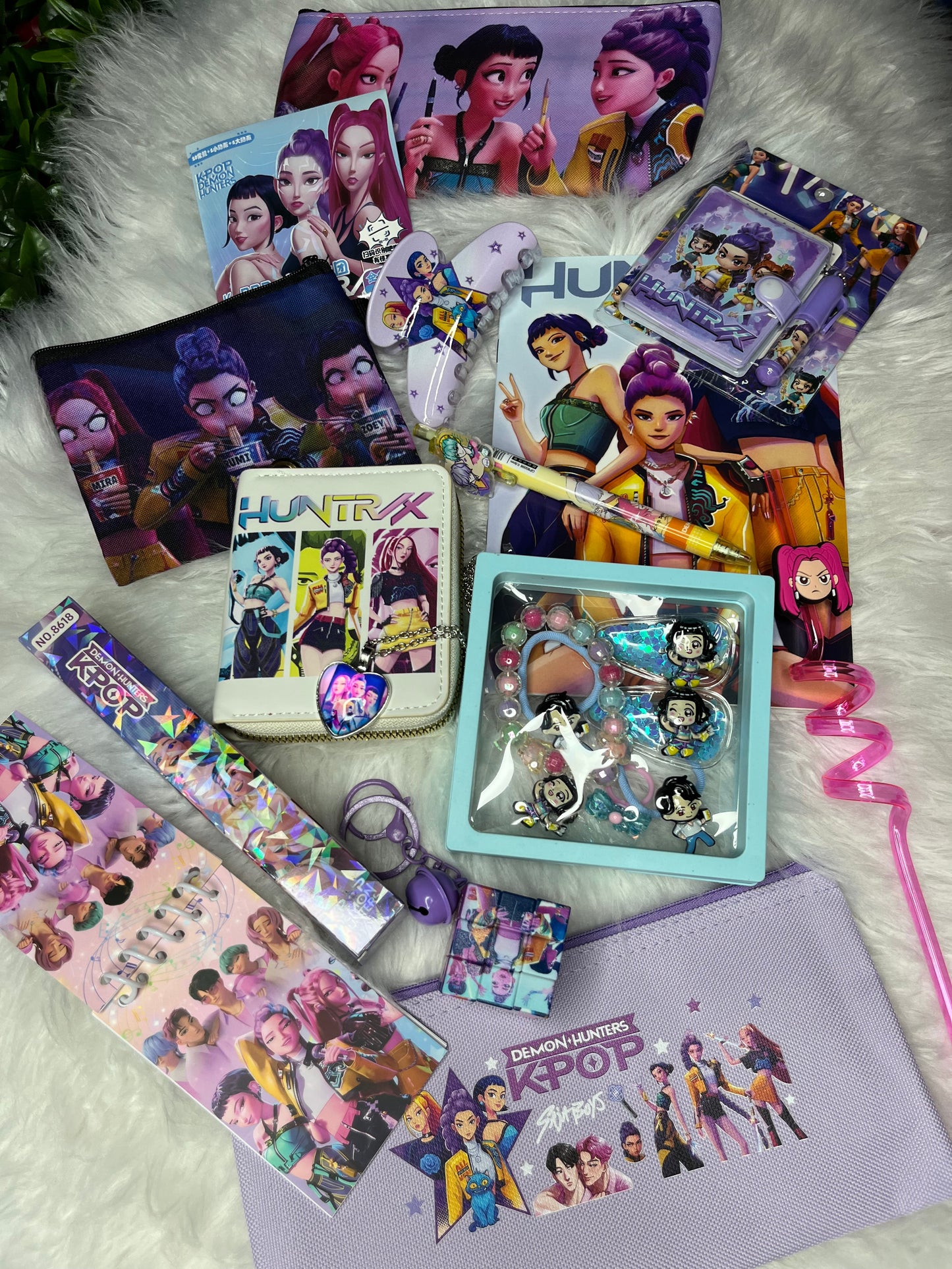 $300 - Kpop Demon Hunters Mystery Bags (10-13+ Random K Pop Demon hunters items )