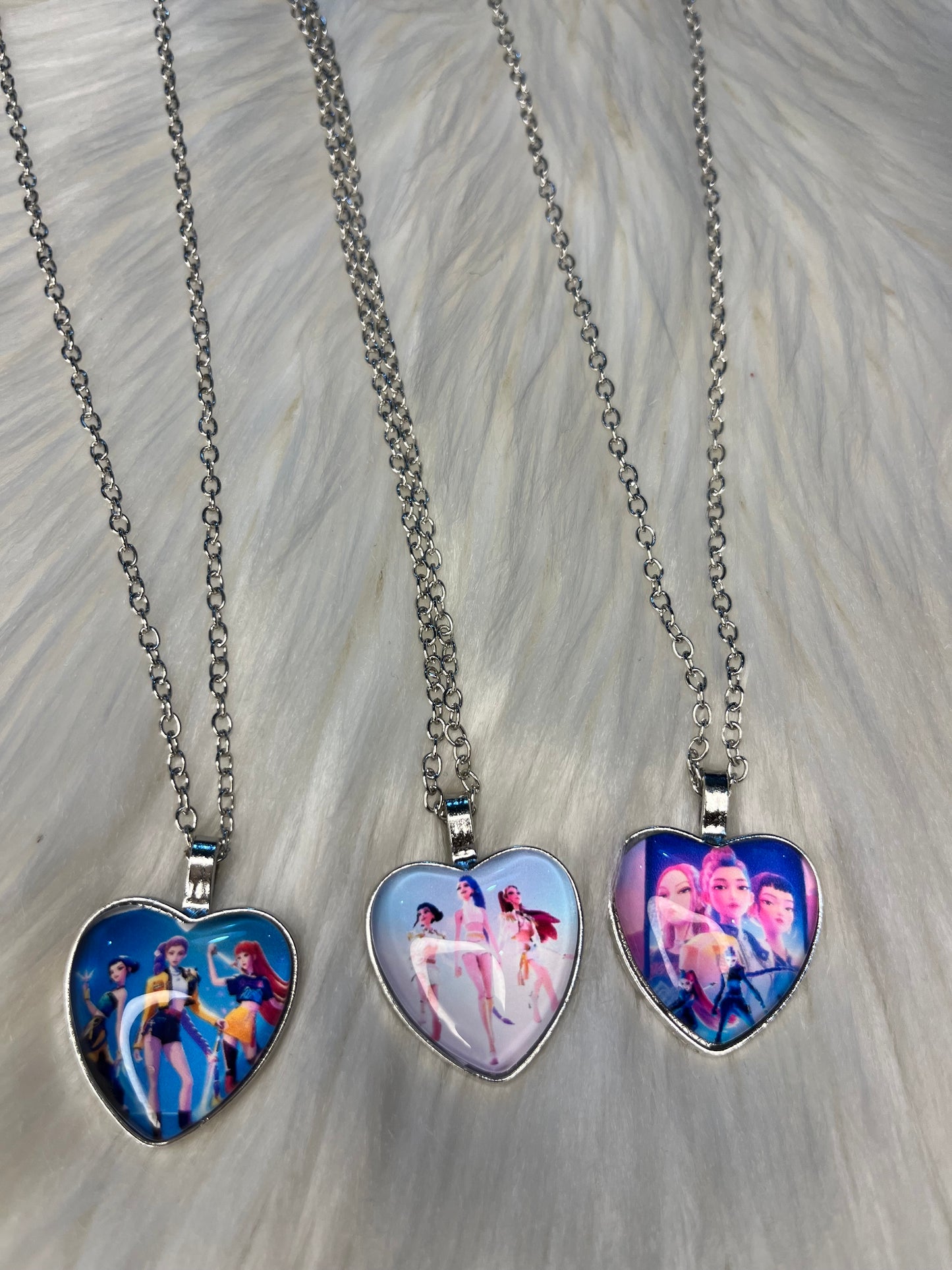 Kpop Demon Hunter Heart Necklace (Stainless Steel)