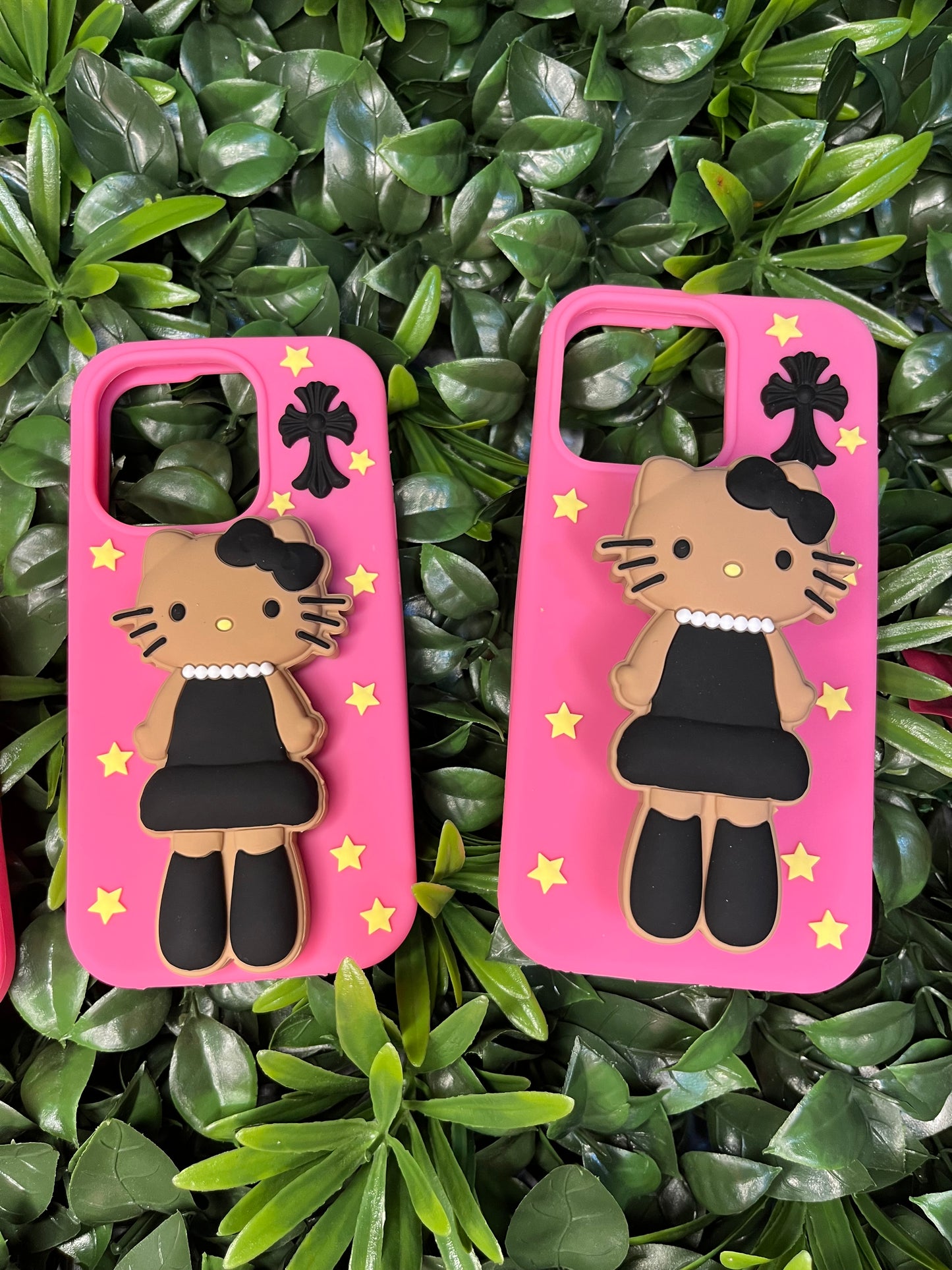 Hello Kitty - Black Dress Pop Socket Phone Case